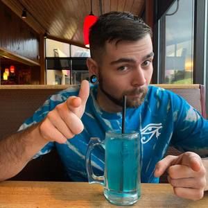 Meet your Posher, Travis